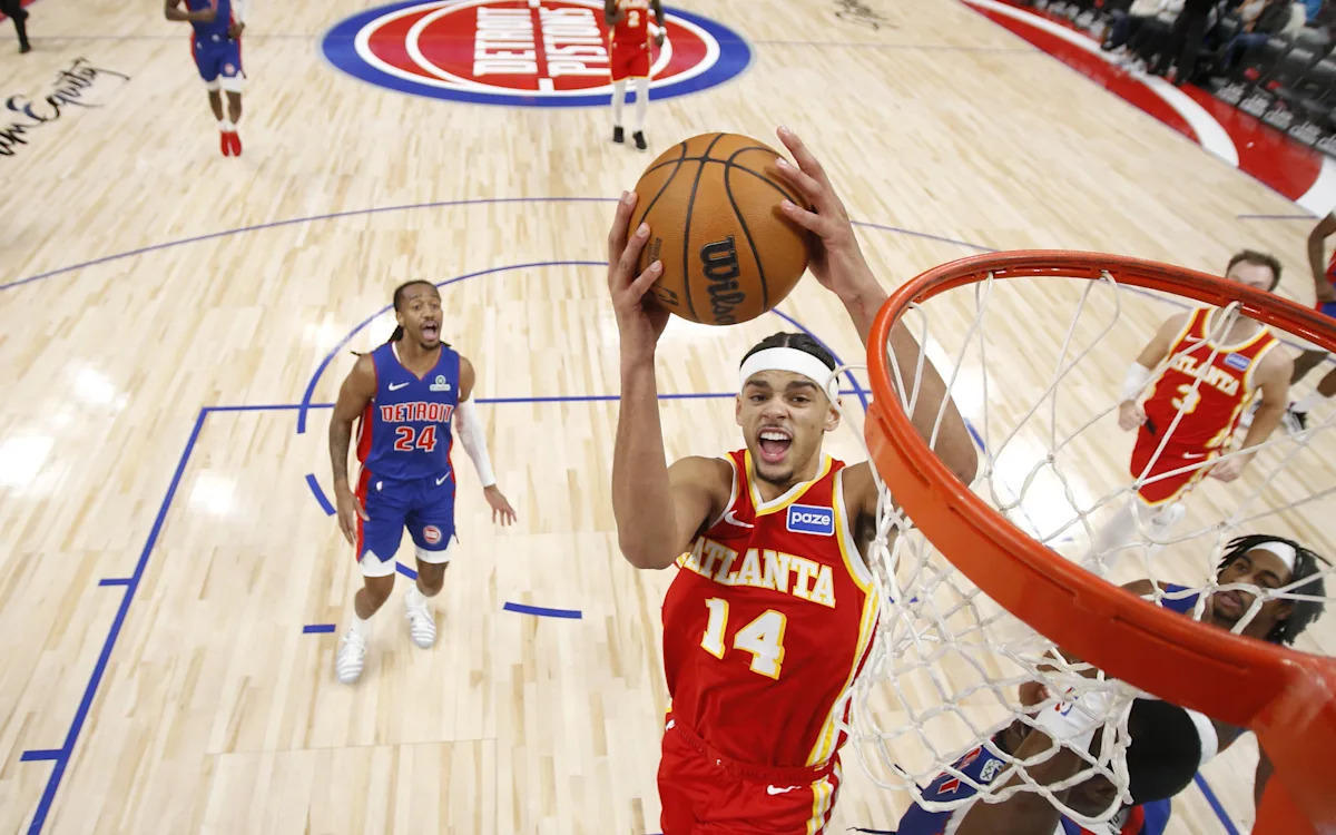 Atlanta Hawks players react during a defensive breakdown in their recent loss to the Pistons.
