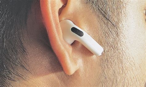 Top tech deals: Apple AirPods 4 and Oura Ring 4.