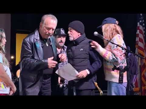 Billy Joel's Triumph: Performance Amid Brain Disorder Recovery