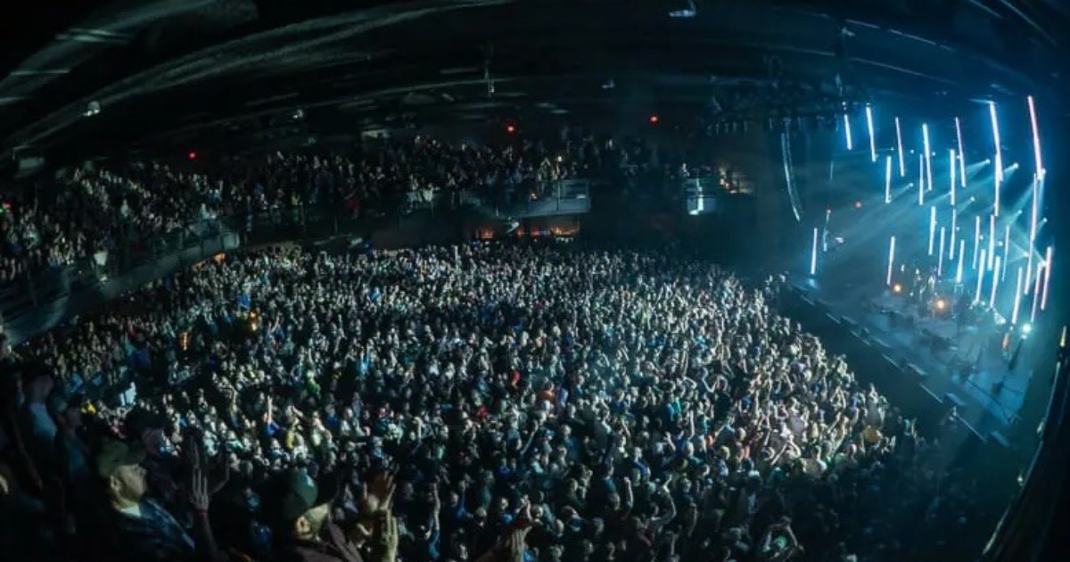 Billy Strings Addresses Veterans Day Concert Controversy