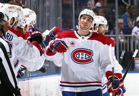 Logan Mailloux (Blues) and Zack Bolduc (Canadiens) face off for the first time since their trade.