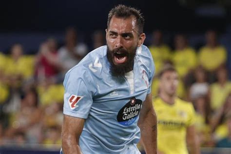 Iglesias leading his team on the pitch, showcasing his leadership both on and off the field