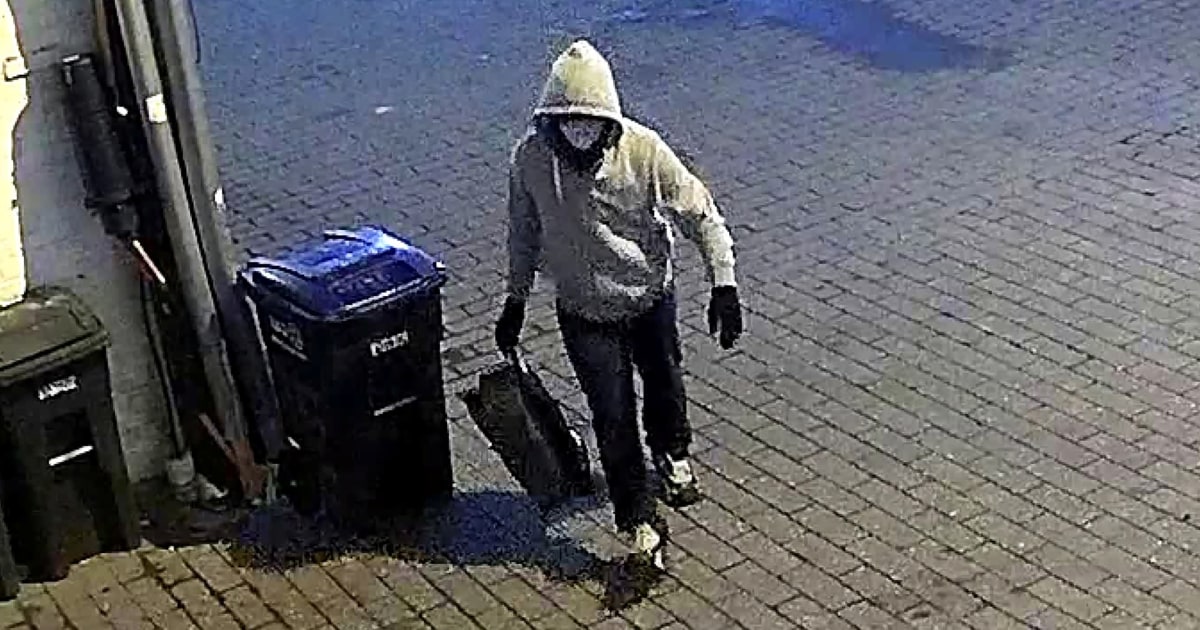 FBI-released image of the individual placing a pipe bomb near Democratic National Committee headquarters.