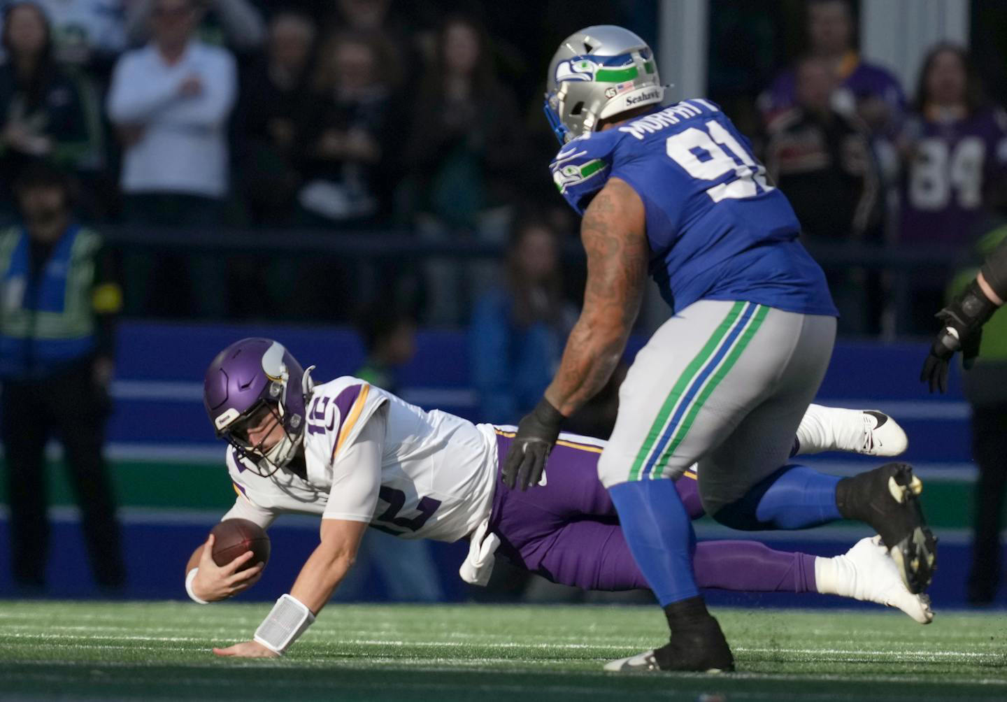 Brosmer's Debut: Vikings' QB Shake-Up