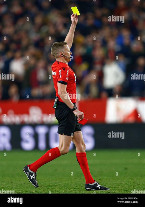 Referee Alejandro Hernández Hernández brings unique history to this fixture