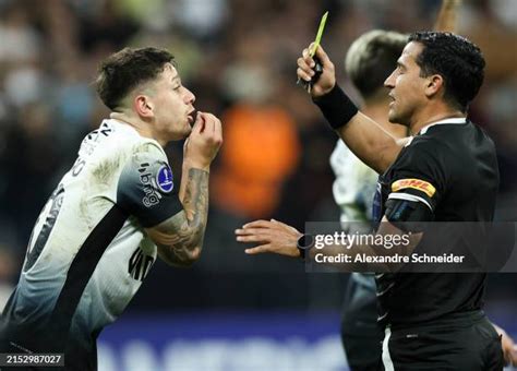 Rodrigo Garro's absence due to suspension will impact Corinthians' midfield strategy.