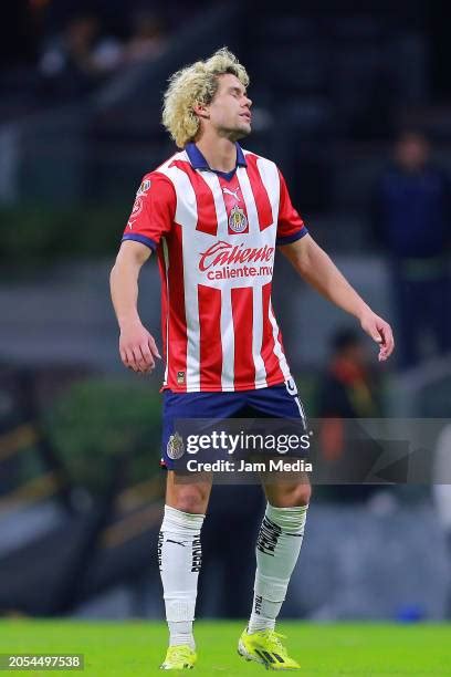 Cade Cowell celebrates his early goal, giving Chivas the lead in the 31st minute.