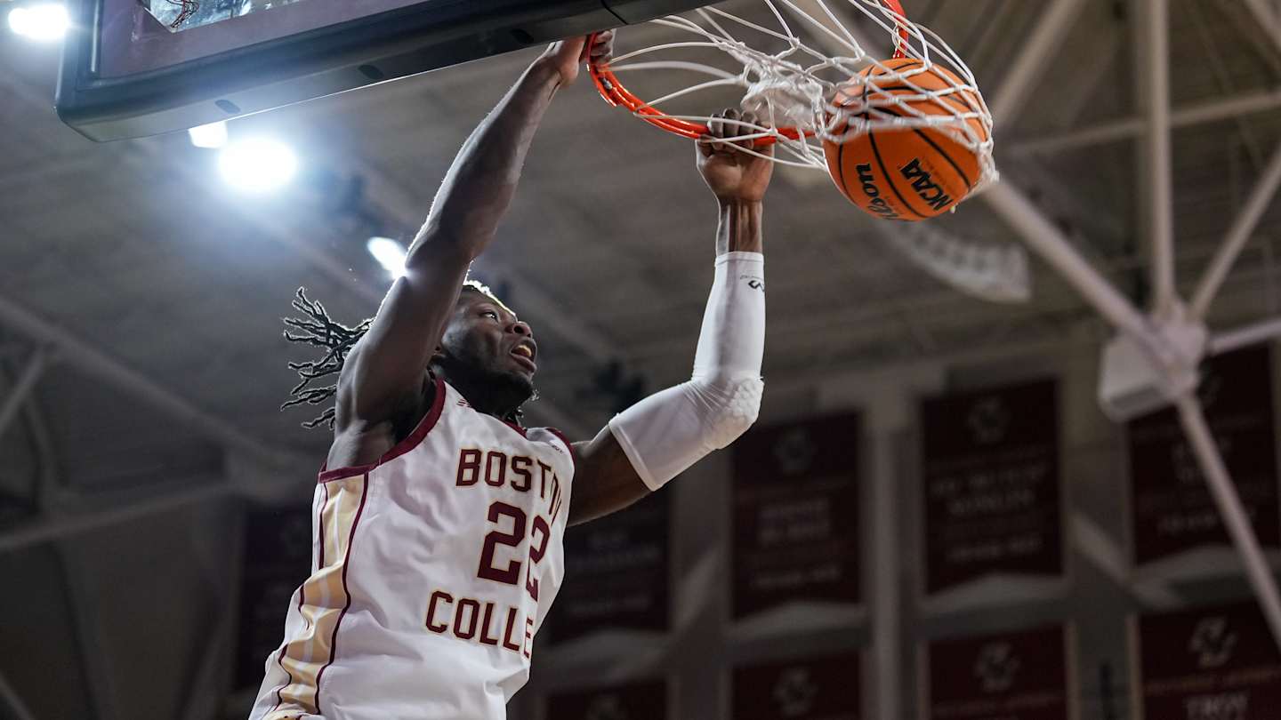 Davidson Wildcats celebrate a basket during their matchup with Boston College.