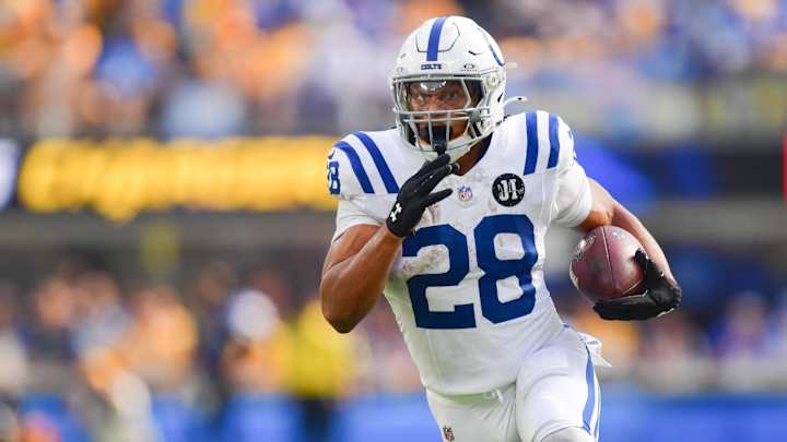 Jonathan Taylor breaks away for a 28-yard touchdown run against the Falcons.