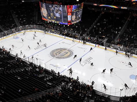 Golden Knights vs Mammoth: Epic Showdown