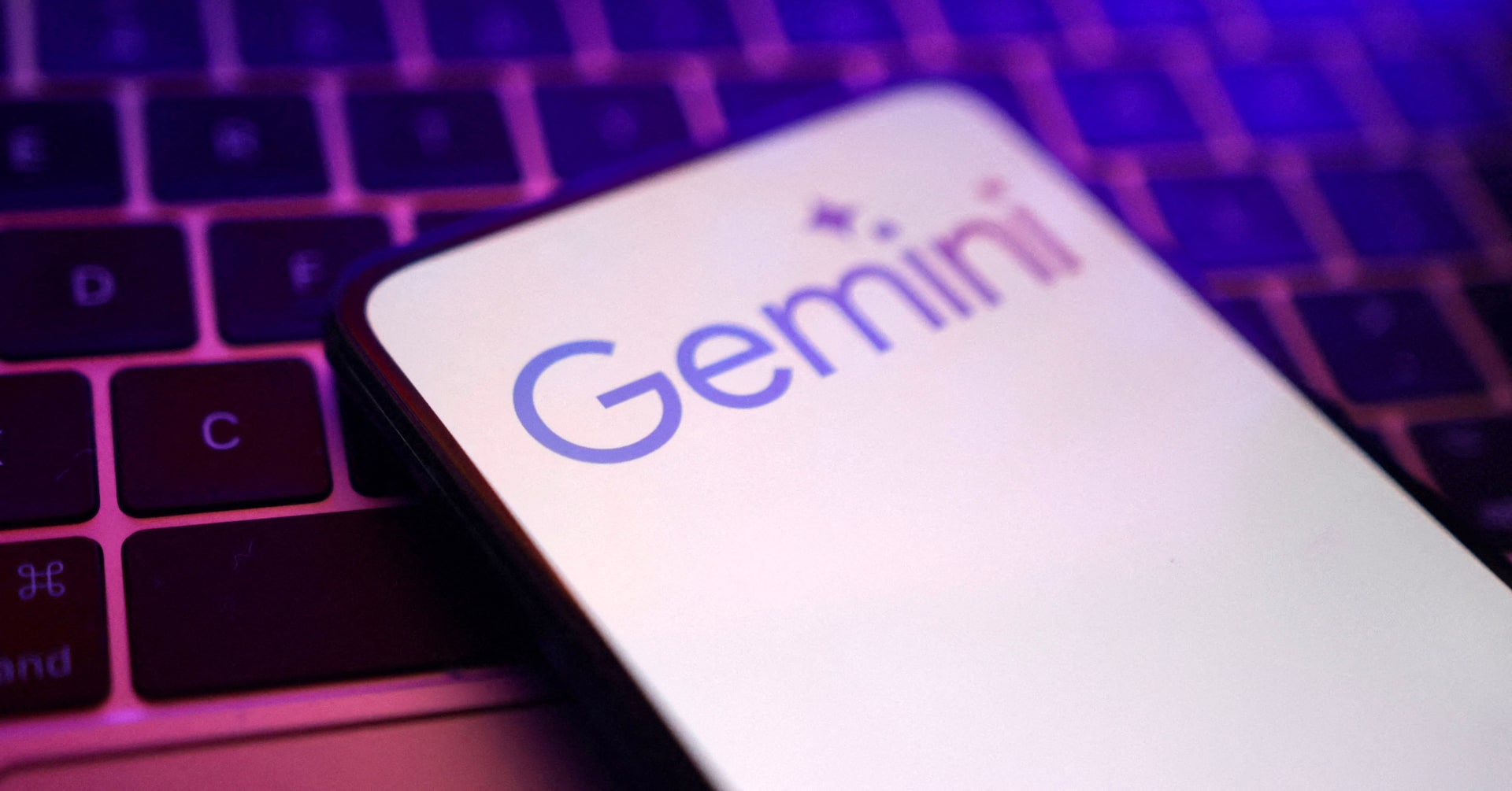 Google Stock Soars on Gemini 3 & Generative UI Breakthrough