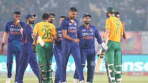 India vs South Africa: Bumrah Absence as SA Bowled Out for 117 in 3rd T20I