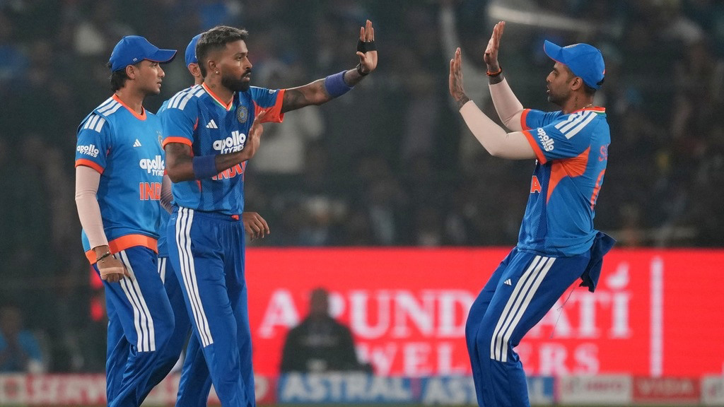 Hardik Pandya reaches a personal milestone by dismissing Tristan Stubbs.