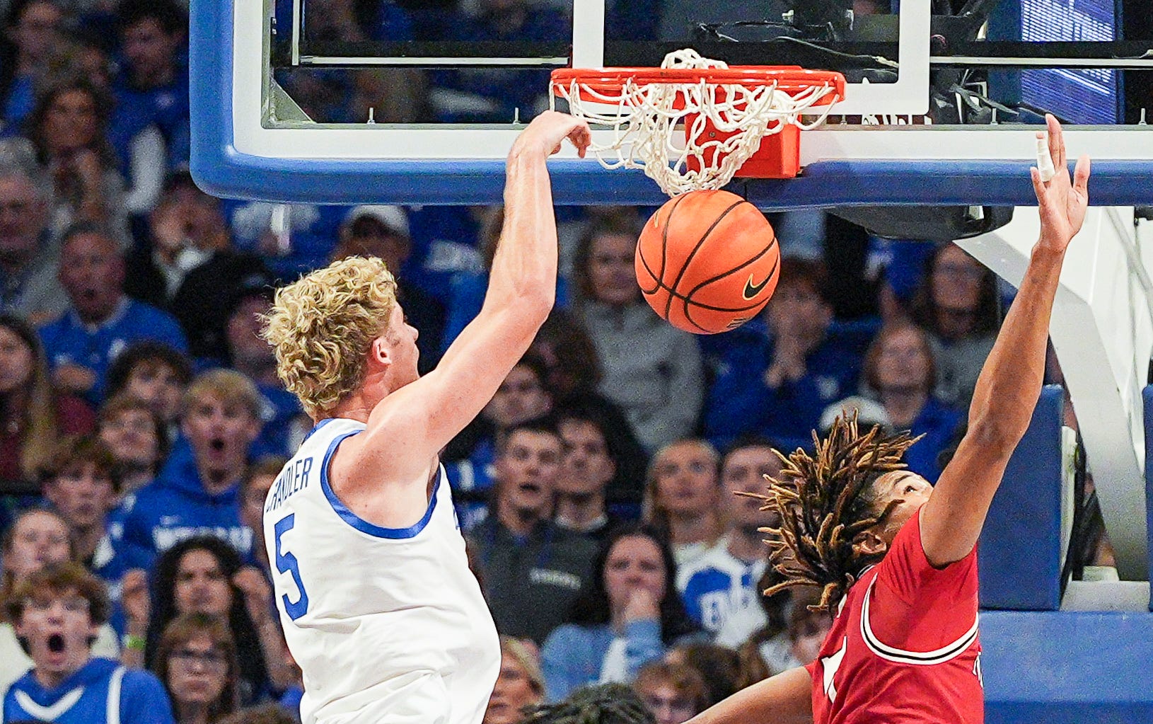 Kentucky Blasts Valparaiso 107-59