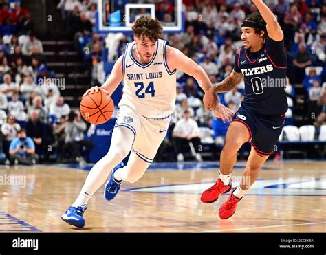 Dayton's Javon Bennett leading the Flyers' offense