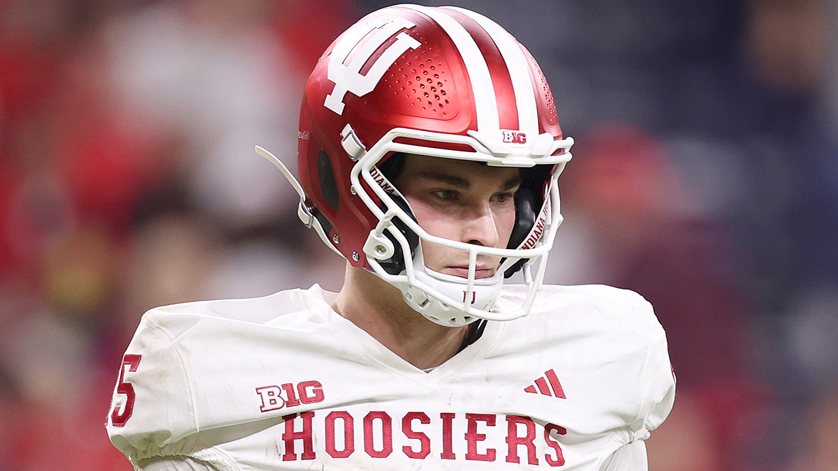 Maxx Crosby: Raiders' Defensive Dominator