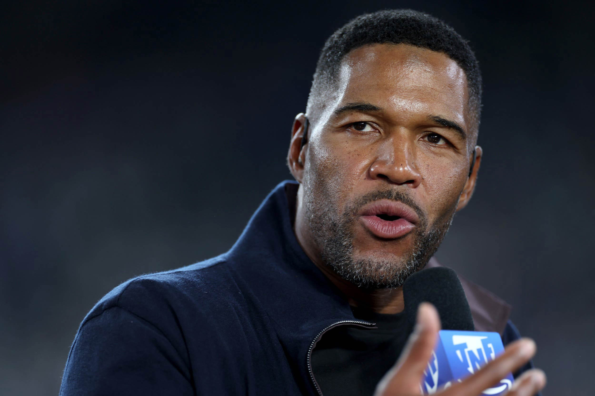 Michael Strahan Rips Controversial Roughing Call on Lamar Jackson