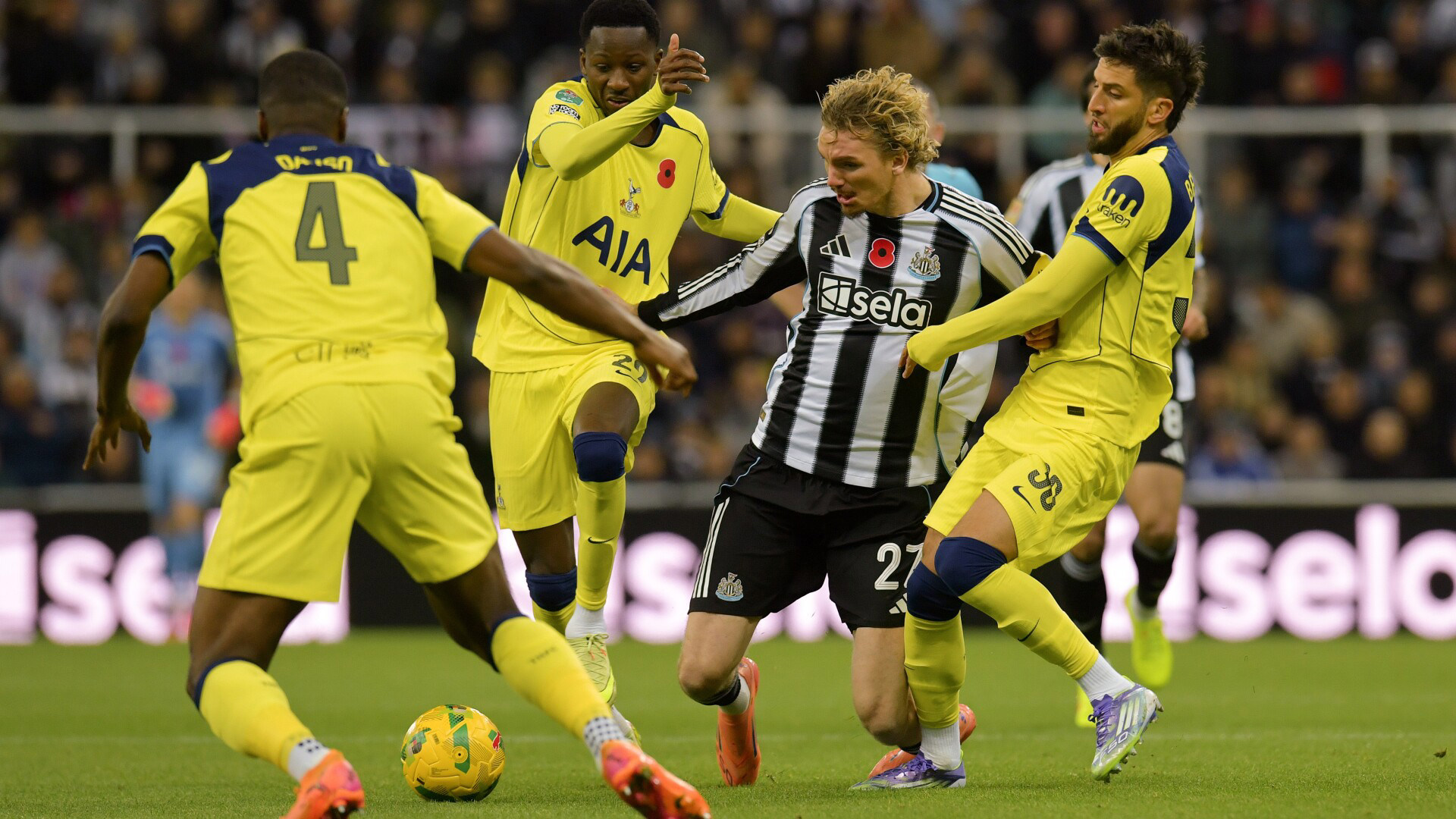 Newcastle vs Tottenham: A Battle of Momentum vs Crisis