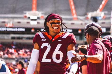 Jalen Stroman returns an interception for a touchdown, one of three defensive scores for Notre Dame.