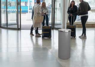 Where Olivia Munn experienced projectile vomiting due to food poisoning.