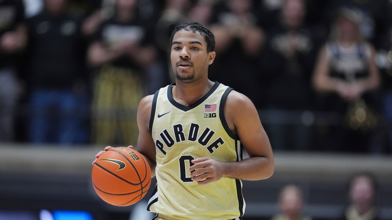 Purdue Survives Scare, Edges Oakland 87-77