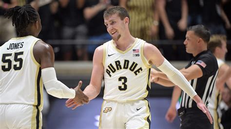 Braden Smith (Purdue) and JT Toppin (Texas Tech) battle during the Baha Mar Championship.