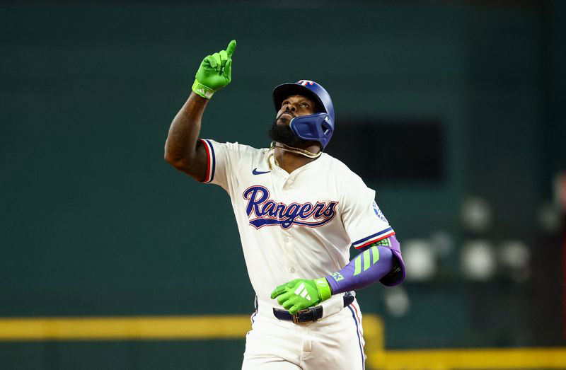 Rangers Part Ways with World Series Heroes Garcia and Heim