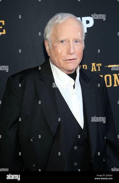 A representation of the family dinner argument that led to the estrangement.