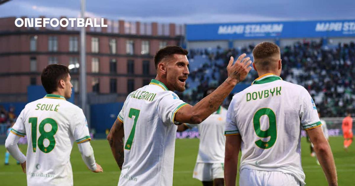 Roma's attacking triumvirate: Dovbyk, Pellegrini, and Soule celebrate after a goal.