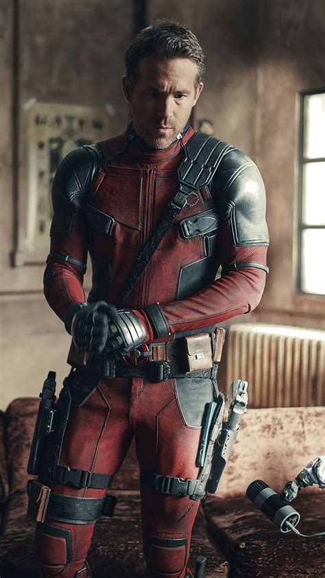 Ryan Reynolds: Hollywood's Billion-Daire Comedian