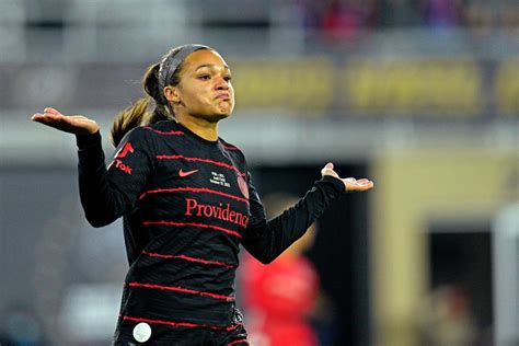 Portland's Sophia Smith scores the decisive goal in the 78th minute.