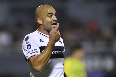 Santiago Silva, Tarjeta Roja en Copa Potrero