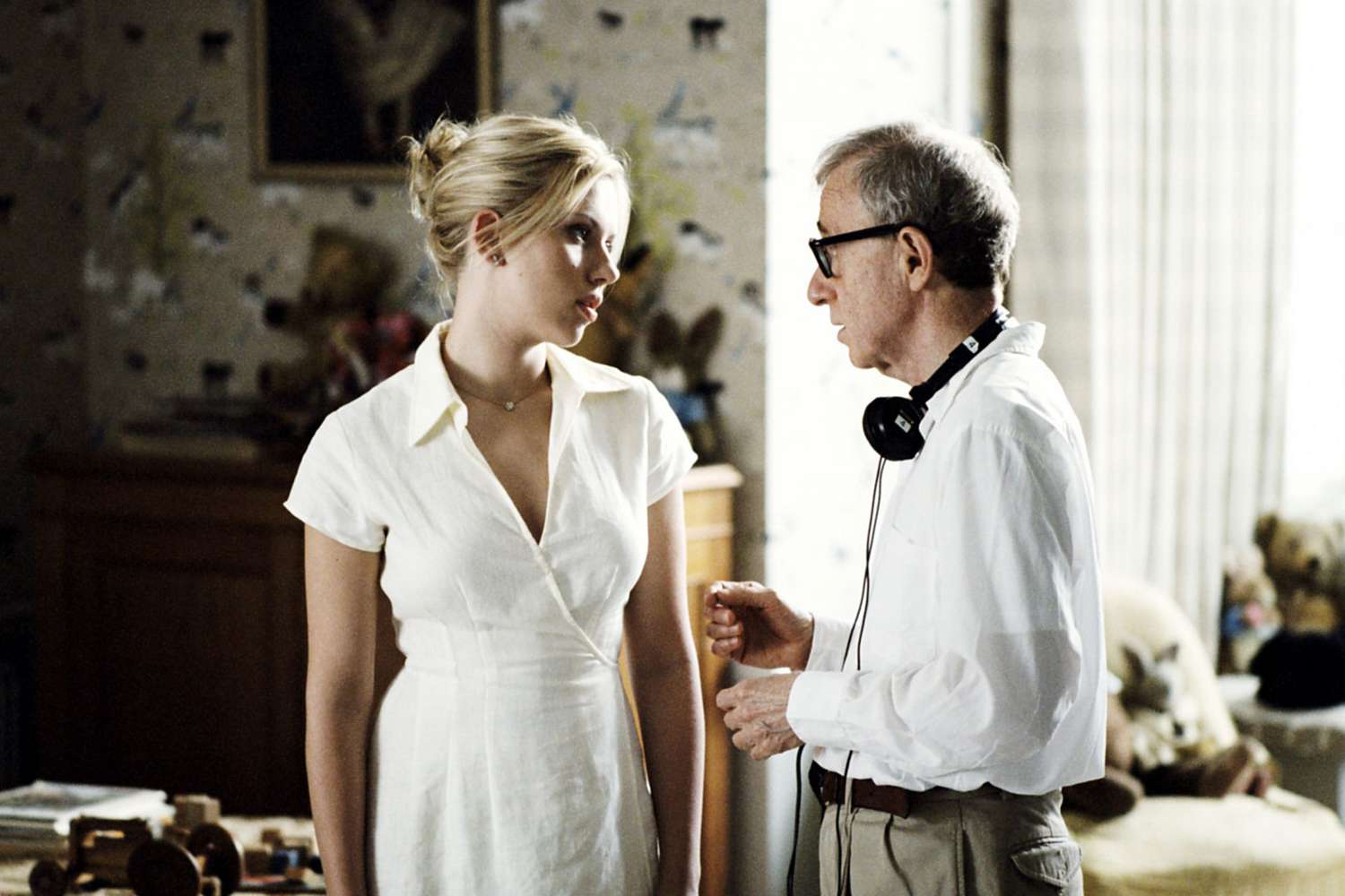 Scarlett Johansson Defends Woody Allen Support