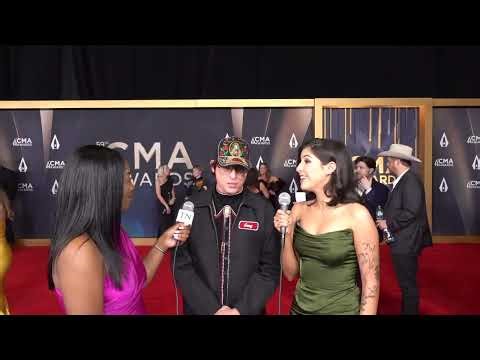 The artist arrives at the CMA Awards ceremony where he's nominated for New Artist of the Year.