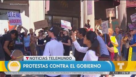 Activists demonstrating against Telemundo and Univisión for airing ICE advertisements.