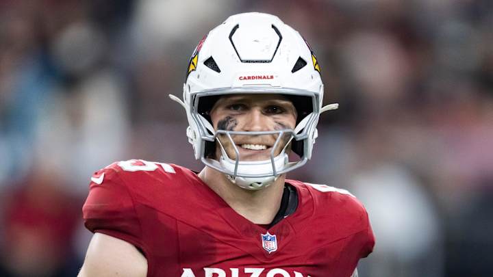 Trey McBride sets the NFL record for consecutive games with 5+ receptions by a tight end.