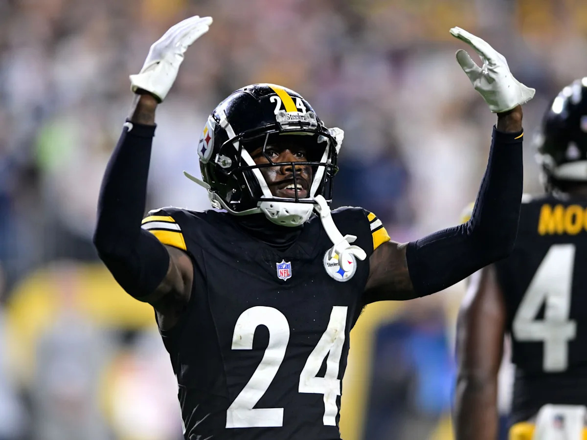 The dominant 2005 Steelers defense, the foundation of the culture Watt now leads.