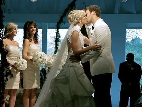 Tony and Candice Romo on their wedding day in 2009
