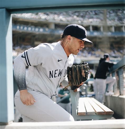 Torres formally accepts his $22M qualifying offer with Tigers officials