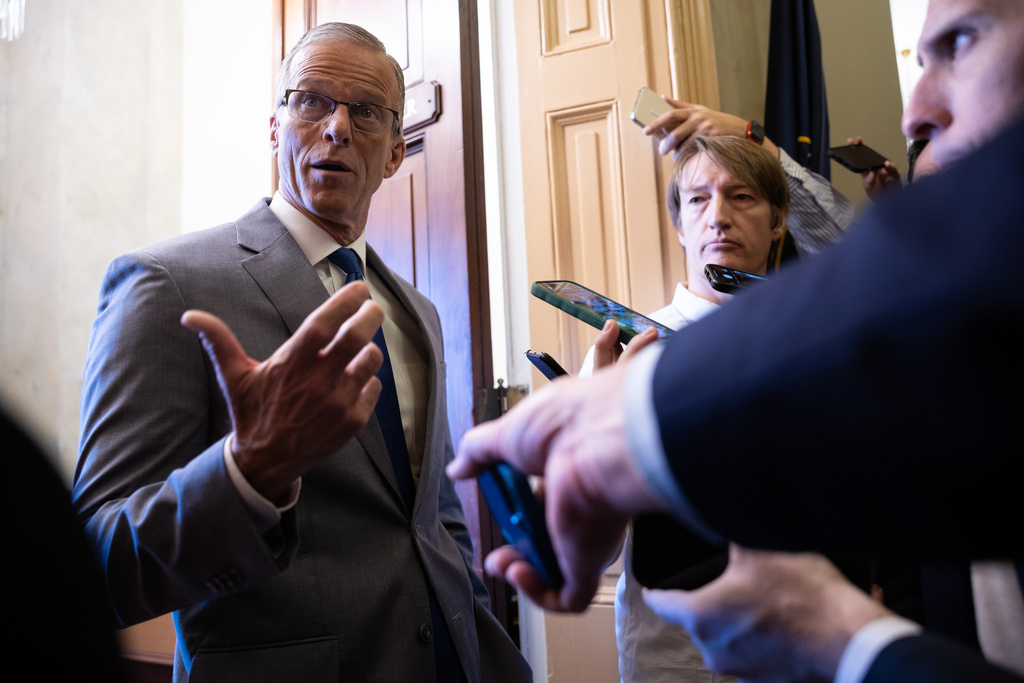 Senate leaders struggle to find a compromise as the shutdown drags on.