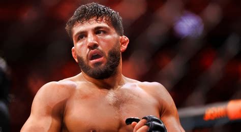 Tsarukyan's dominant ground control against Damir Ismagulov.