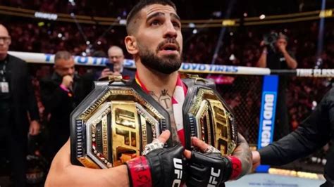 Ilia Topuria holds the UFC lightweight title after his dominant performance against Charles Oliveira.