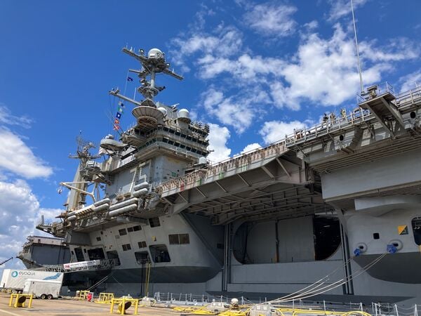 USS Truman Failures: Carrier Collisions & Jet Losses