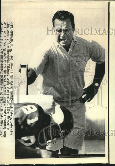 Wiggin with the Vikings defensive coaching staff during his tenure