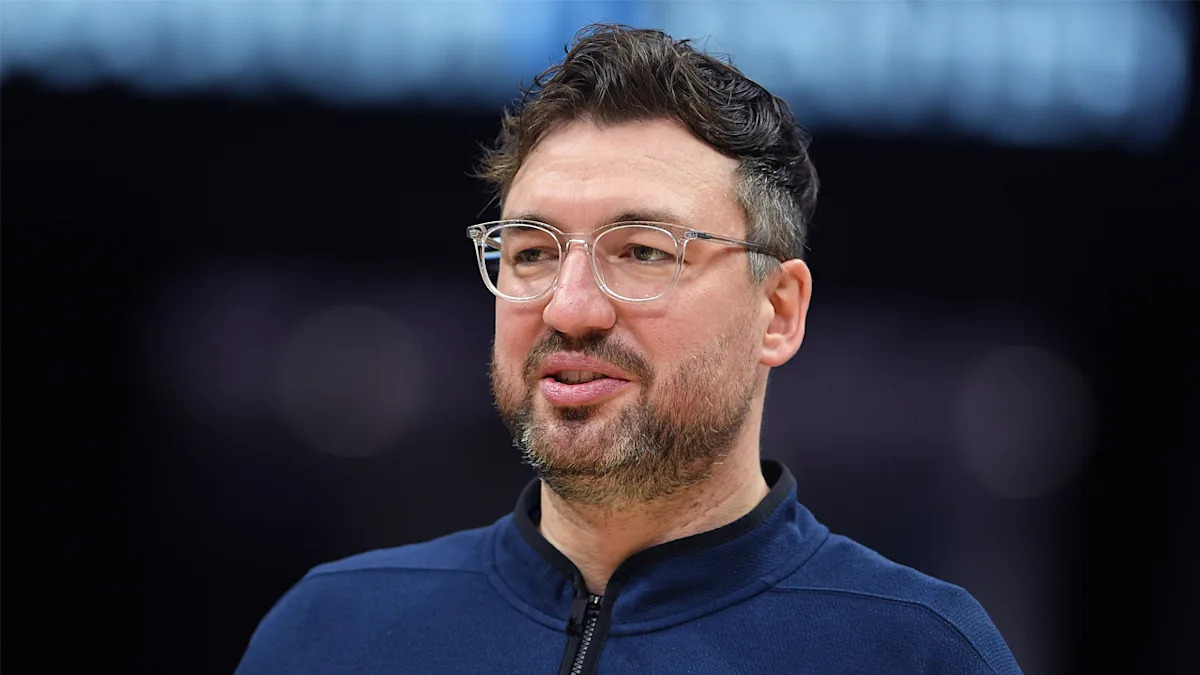 Warriors' DeMarco Hired as Liberty's Next Coach