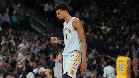 Wembanyama exits court during injury incident