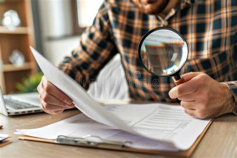 Digital sleuths searching for information about trending figures.